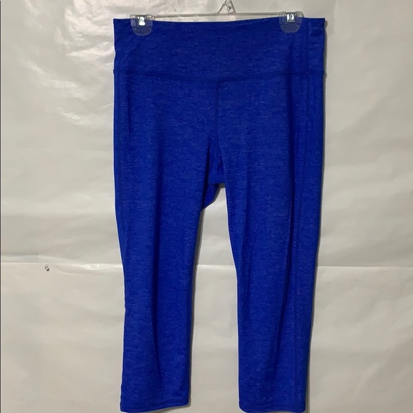 Athleta Pants - ATHLETA Cropped Capri Tights